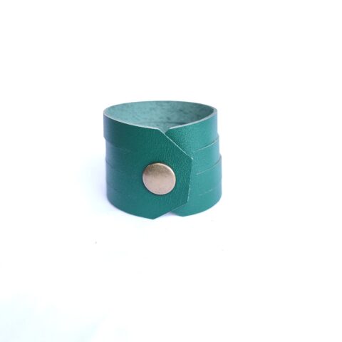 BRACELET MANCHETTE EN CUIR FUT' VERT