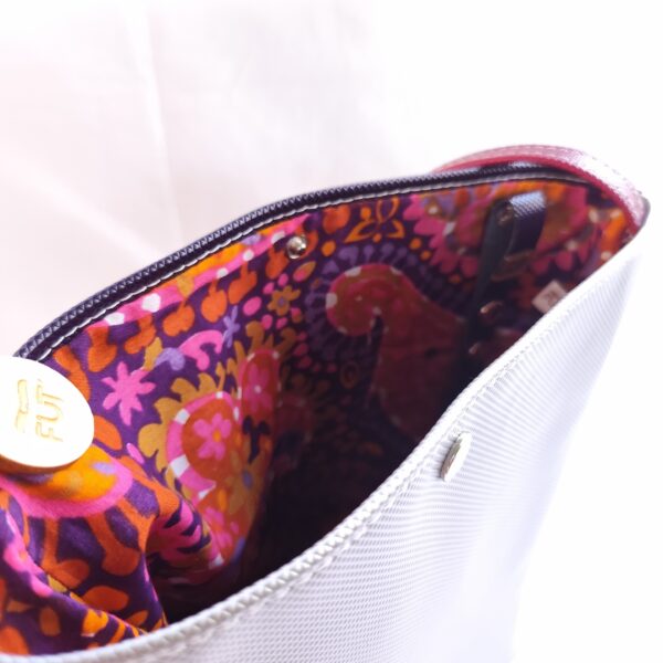 Sac Seau simili cuir Rose et Argent avec bandoulière Violet Attache porte-clé breveté fourni Création unique