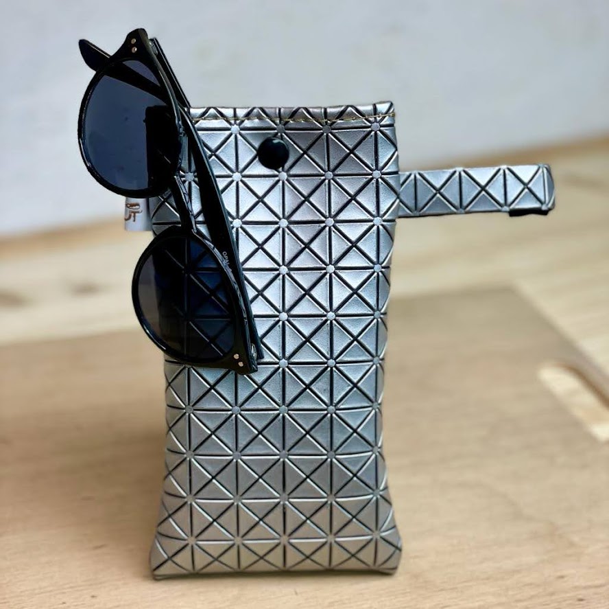 Étui à lunettes avec lanière - Diamant Fut' Marque française Toulouse 31000 Muret 31600 Noé 31410 Carbonne 31390