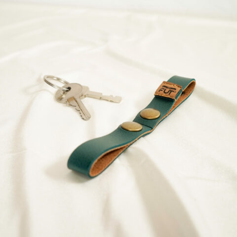 Attache porte-clés Fut' Vert en simili cuir