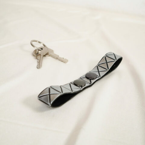 Attache porte-clés Fut' Diamant en simili cuir