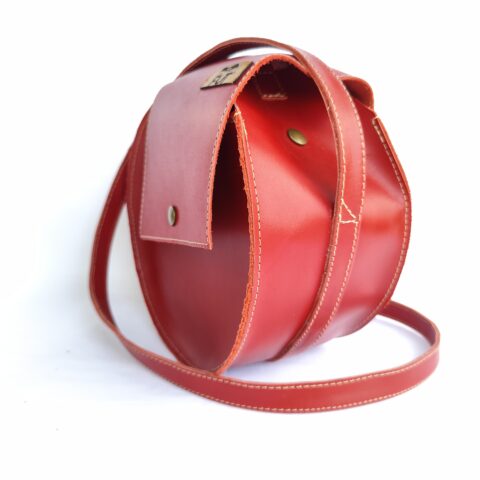 SAC ROND BANDOULIERE ROUGE EN CUIR