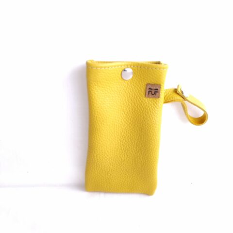 etui à lunettes ave lanière cuir vachette jaune