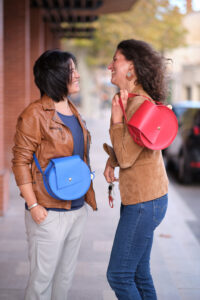 sac rond jaune et bleu